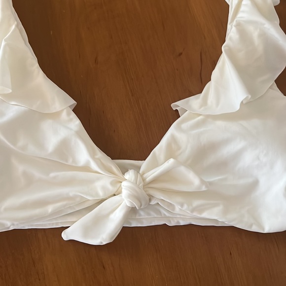 Ruffled bikini top - Picture 3 of 4